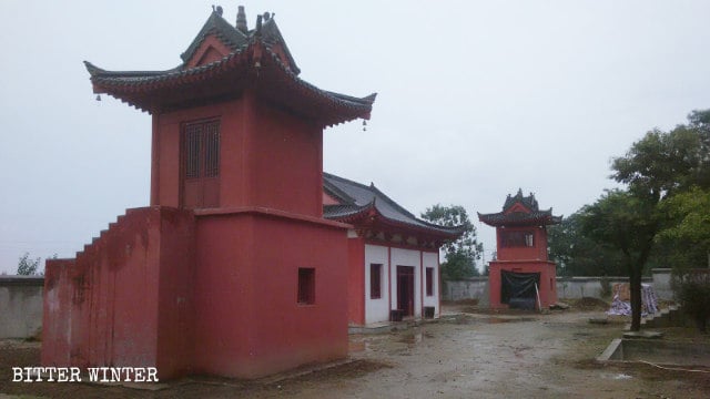 唐の時代の様式を彷彿とさせる方山寺の元々の外観。